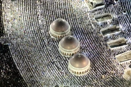 Người Hồi giáo cầu nguyện trong lễ hội hành hương Hajj ở thánh địa Mecca ngày 23/6. (Nguồn: AFP/TTXVN)