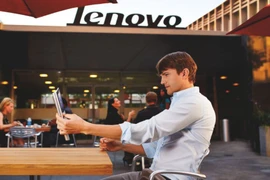 Nam diễn viên Ashton Kutcher. (Nguồn: androidheadlines.com)