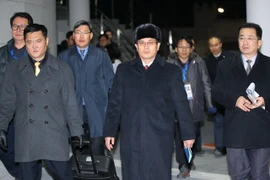 Nhóm tiền trạm Triều Tiên thị sát Trung tâm Khúc côn cầu Kwandong ở Gangneung ngày 25/1. (Nguồn: Yonhap/TTXVN)