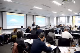Quang cảnh buổi hội thảo tại đại học Waseda, Nhật Bản. (Ảnh: Hy Hữu/Tokyo)
