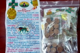 Mẫu thuốc không rõ nguồn gốc xuất xứ bị thu giữ, tiêu hủy. (Nguồn: Sở Y tế Đắk Nông)