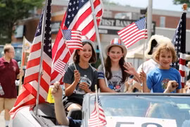 Màn diễu hành mừng Ngày Quốc khánh tại Evanston ở ngoại ô Chicago, Mỹ ngày 4/7. (Nguồn: THX/TTXVN)