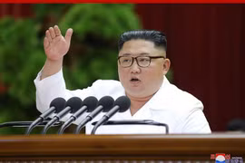 Nhà lãnh đạo Triều Tiên Kim Jong-un phát biểu tại hội nghị toàn thể Ban Chấp hành Trung ương khóa 7 Đảng Lao động Triều Tiên ở Bình Nhưỡng ngày 30/12/2019. (Nguồn: Yonhap/TTXVN) 