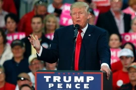 Ứng viên Donald Trump trong cuộc vận động tranh cử ở Springfield, bang Ohio, ngày 27/10. (Nguồn: AFP/TTXVN)