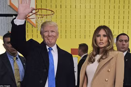 Ứng cử viên của đảng Cộng hòa Donald Trump và vợ. (Nguồn: AFP/Getty Images)