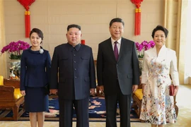 Ngày 8/1, Tổng Bí thư, Chủ tịch Trung Quốc Tập Cận Bình (thứ 2, phải) có cuộc hội đàm với nhà lãnh đạo Triều Tiên Kim Jong-un (thứ 2, trái) đang ở thăm Trung Quốc. (Nguồn: THX/TTXVN) 