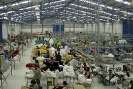 Công nhân may mặc ở Mexico. (Nguồn: thesewingdivas.wordpress.com)