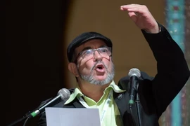 Thủ lĩnh FARC Rodrigo Londono phát biểu tại Bogota ngày 27/8/2017. (Nguồn: AFP/TTXVN) 