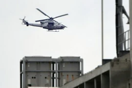 Máy bay AH-1 của Mỹ bay qua Nago thuộc đảo Okinawa, Nhật Bản ngày 9/1. (Nguồn: Kyodo/TTXVN)