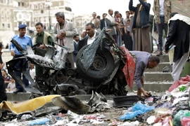 Hiện trường một vụ đánh bom ở Sanaa. (Nguồn: AFP/TTXVN)