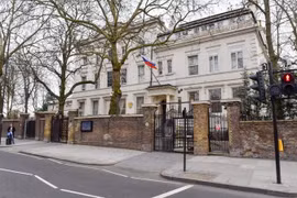 Đại sứ quán Nga tại London, Anh ngày 14/3. (Nguồn: THX/TTXVN)