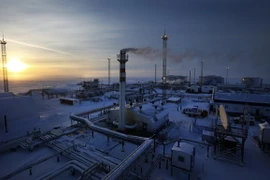 Cơ sở lọc dầu của Tập đoàn Gazprom tại Cape Kamenny ở ngoài khơi vùng Vịnh Ob thuộc Khu tự trị Yamalo-Nenets, cách thị trấn Nadym (miền bắc Nga) 250km về phía Bắc. (Nguồn: AFP/TTXVN)