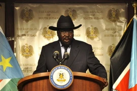 Tổng thống Nam Sudan Salva Kiir phát biểu trong một cuộc họp báo ở Juba ngày 15/9. (Nguồn: Reuters/TTXVN)