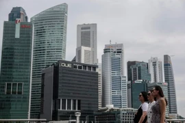 Các tòa nhà tại trung tâm tài chính của Singapore ngày 23/6. (Nguồn: EPA/TTXVN)