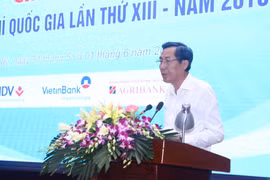 Ông Thuận Hữu, Ủy viên Trung ương Đảng, Chủ tịch Hội Nhà báo Việt Nam, Tổng Biên tập báo Nhân dân, Chủ tịch Hội đồng Giải báo chí Quốc gia phát biểu tổng kết chấm Chung khảo. (Ảnh: Minh Quyết/TTXVN)