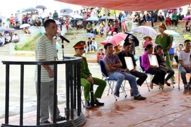 Phát hiện vợ ngoại tình, người đàn ông điên cuồng giết người