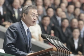 Tổng thống Hàn Quốc Moon Jae-in phát biểu tại đại hội thể thao ở Sân vận động May Day ở Bình Nhưỡng ngày 19/9. (Nguồn: YONHAP/TTXVN)