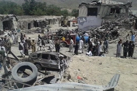 Các tay súng Taliban bắn chết 15 người ở miền Trung Afghanistan