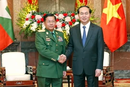 Chủ tịch nước Trần Đại Quang tiếp Thống tướng Min Aung Hlaing, Tổng Tư lệnh các Lực lượng vũ trang Myanmar thăm chính thức Việt Nam. (Ảnh: Nhan Sáng/TTXVN)
