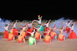Một tiết mục tại Festival Huế 2014. (Ảnh: Minh Đức/TTXVN)