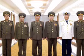 Phái đoàn quân sự Triều Tiên do ông Kim Su-gil dẫn đầu. (thứ 3 từ trái). (Nguồn: Yonhap) 