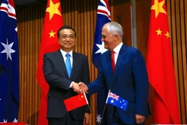 Thủ tướng Australia Malcolm Turnbull (ảnh, phải) đã hội đàm với người đồng cấp Trung Quốc Lý Khắc Cường. (Nguồn: AFP/TTXVN)