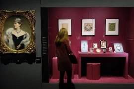 "Ông vua của trang sức" Cartier tỏa sáng ở Paris