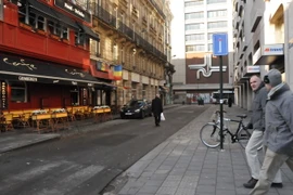 Các nhà hàng, quán bar ở trung tâm thủ đô Brussels vắng lặng trong Lễ Phục sinh. (Ảnh: Hương Giang/Vietnam+)