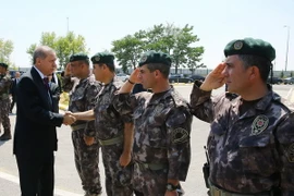 Thổ Nhĩ Kỳ đuổi gần 1.400 quân nhân ra khỏi các lực lượng vũ trang