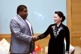 Chủ tịch Quốc hội Nguyễn Thị Kim Ngân đã tiếp ông Martin Chungong, Tổng Thư ký Liên minh Nghị viện Thế giới. (Ảnh: An Đăng/TTXVN)