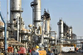 Nhà máy lọc dầu của Tập đoàn Dầu mỏ quốc gia Saudi Aramco, Saudi Arabia. (Nguồn: AFP/TTXVN) 