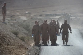 Các binh sỹ Nga ở thành phố cổ Palmyra, Syria ngày 5/5/2016. (Nguồn: AFP/TTXVN)