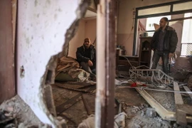 Một căn nhà bị phá hủy tại Dải Gaza. (Nguồn: THX/TTXVN)