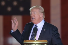 Tổng thống Mỹ Donald Trump phát biểu tại một sự kiện ở Washington, DC ngày 25/4. (Nguồn: AFP/TTXVN)