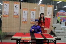 Gian hàng ông Đồ tại lễ hội. (Ảnh: Quang Vinh/Vietnam+)