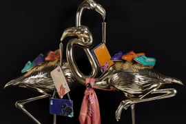 Khu rừng Giáng sinh trong cửa hàng Savatore Ferragamo