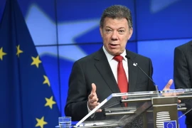 Tổng thống Colombia Juan Manuel Santos phát biểu trong một cuộc họp báo ở Brussels, Bỉ ngày 2/12/2015. (Nguồn: AFP/TTXVN)