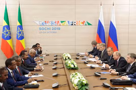 Các nhà lãnh đạo tham dự Hội nghị thượng đỉnh Nga-châu Phi ở Sochi, Nga, ngày 23/10. (Nguồn: AFP/TTXVN) 