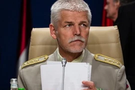 Chủ tịch Ủy ban Quân sự NATO, Tướng Petr Pavel, phát biểu tại Hội nghị thượng đỉnh NATO ở Ba Lan ngày 9/7/2016. (Nguồn: AFP/TTXVN)