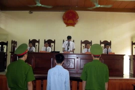 27 năm tù giam cho ba đối tượng rút tiền qua thẻ visa ảo