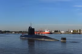 Tàu ngầm Argentina ARA San Juan cập cảng ở Buenos Aires năm 2014. (Nguồn: AFP/TTXVN) 