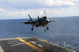 Bộ trưởng Quốc phòng Mỹ vẫn đặt niềm tin vào máy bay F-35