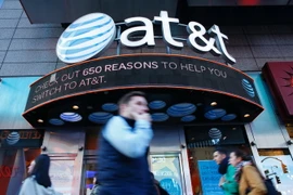 Biểu tượng AT&T tại một cửa hàng ở New York (Mỹ) ngày 23/10. (Nguồn: AFP/TTXVN)