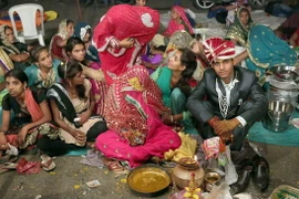 Các vụ ngộ độc thực phẩm thường xảy ra ở Ấn Độ do thói quen ăn uống không lành mạnh và thực phẩm kém chất lượng. (Nguồn: AFP/TTXVN)