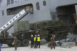 Các bộ phận của tên lửa đã được vận chuyển bằng phà từ một căn cứ ở Hokkaido. (Nguồn: japandailypress.com)