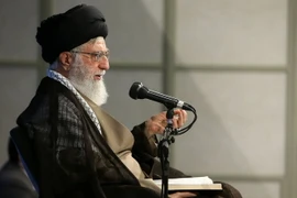Nhà lãnh đạo tối cao của Iran Ali Khamenei phát biểu tại Tehran ngày 12/9. (Nguồn: AFP/TTXVN)