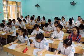 Tiết học ôn tập tại trường Trung học Phổ thông A Duy Tiên, huyện Duy Tiên, Hà Nam. (Ảnh: Đại Nghĩa/TTXVN) 