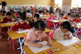 Số học sinh đăng ký vào lớp 6 ở Hà Nội tăng đột biến