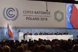 Các đại biểu tại Hội nghị Liên hợp quốc về biến đổi khí hậu năm 2018 (COP24) ở thành phố Katowice, Ba Lan, ngày 4/12/2018. (Nguồn: THX/TTXVN) 