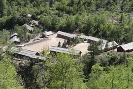 Bãi thử hạt nhân Punggye-ri ở tỉnh Bắc Hamgyong của Triều Tiên trước khi được phá hủy, ngày 24/5. (Nguồn: YONHAP/ TTXVN) 